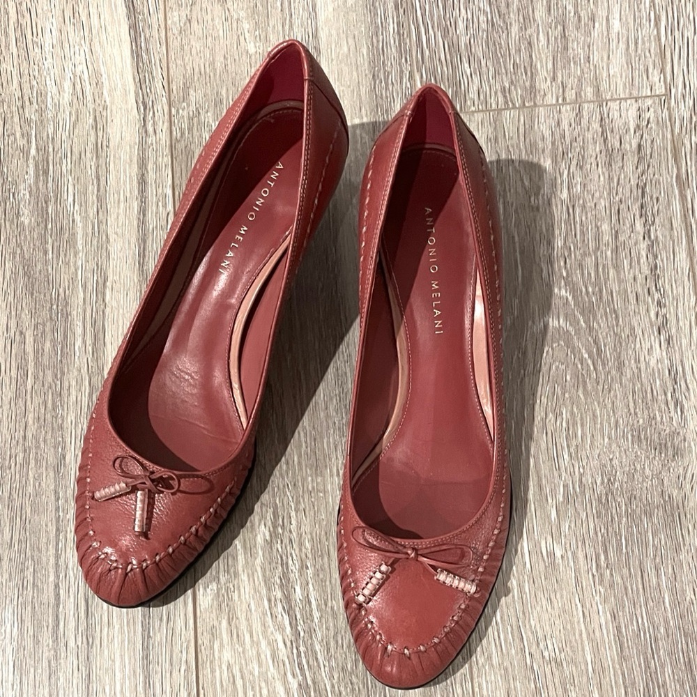 ANTONIO MELANI Women's Burgundy Leather low heels size 9 M
